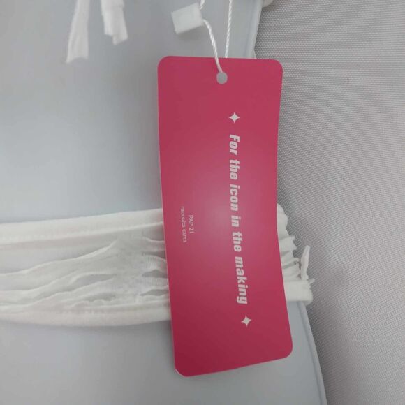 NWT Shein Icon White Fringe Cut Out Cropped Halter Top Women's Size US 6 Medium - Picture 7 of 13